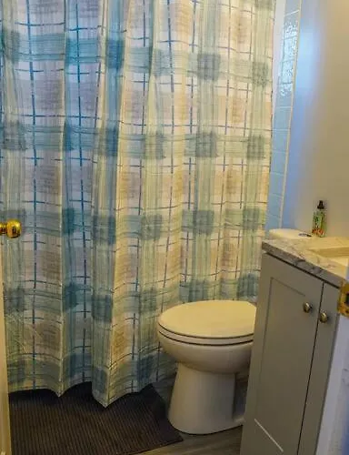 Spacious 4br Close To Airport For Work And Families Holiday home Columbus